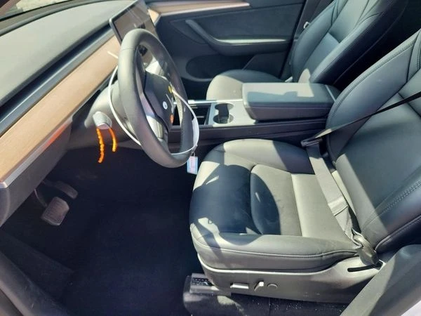 Tesla Model Y, снимка 8 - Автомобили и джипове - 56117460
