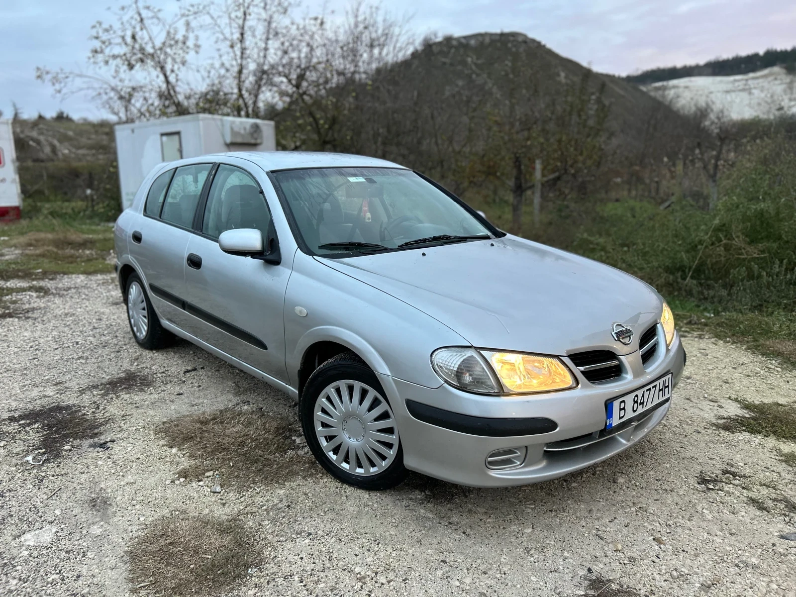 Nissan Almera 2.0 - изображение 2