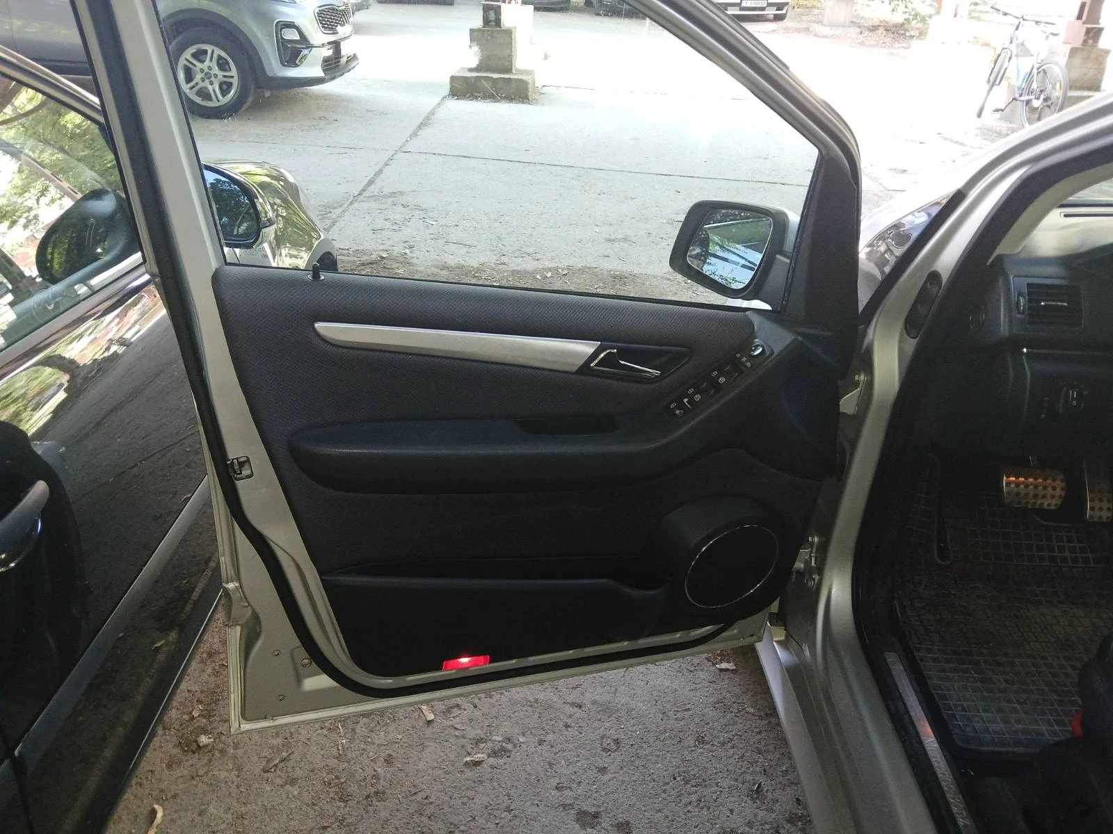 Mercedes-Benz B 200  - изображение 5