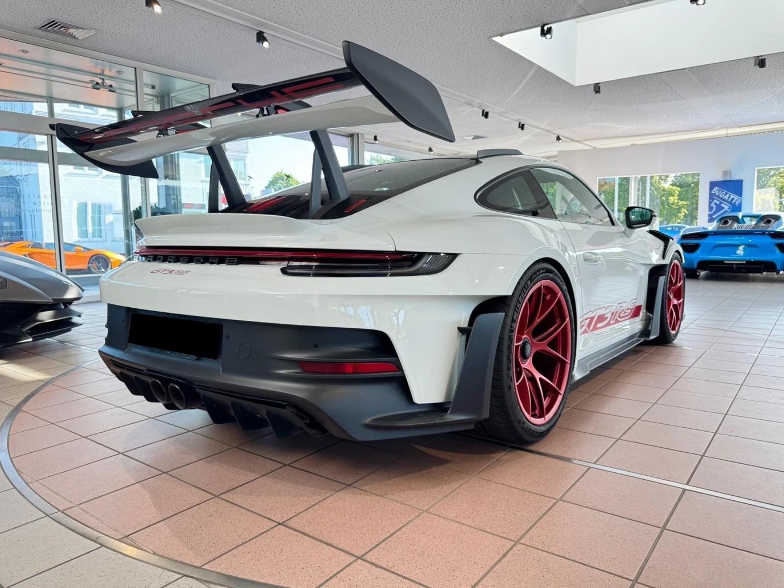 Porsche 911 992 GT3 RS/WEISSACH/MAGNESIUM/CARBON/LIFT/BOSE/ - изображение 8