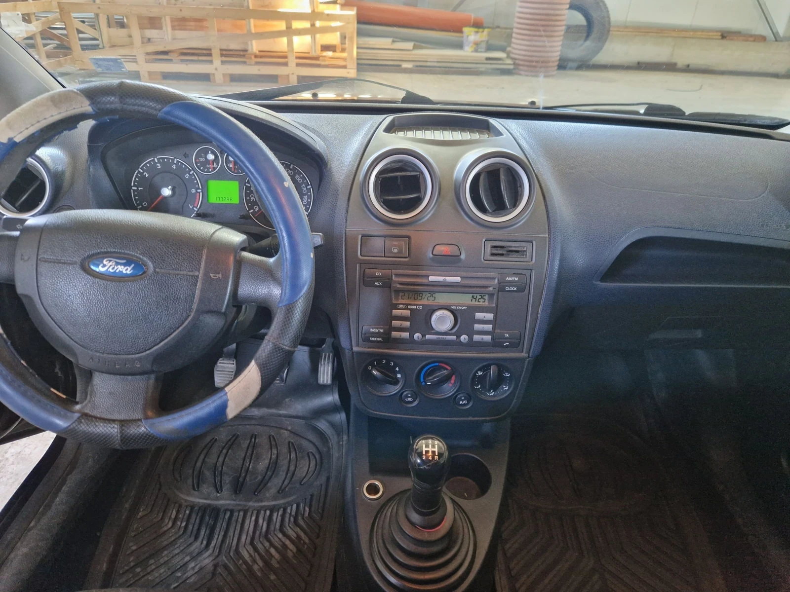 Ford Fiesta Fiesta  - изображение 8