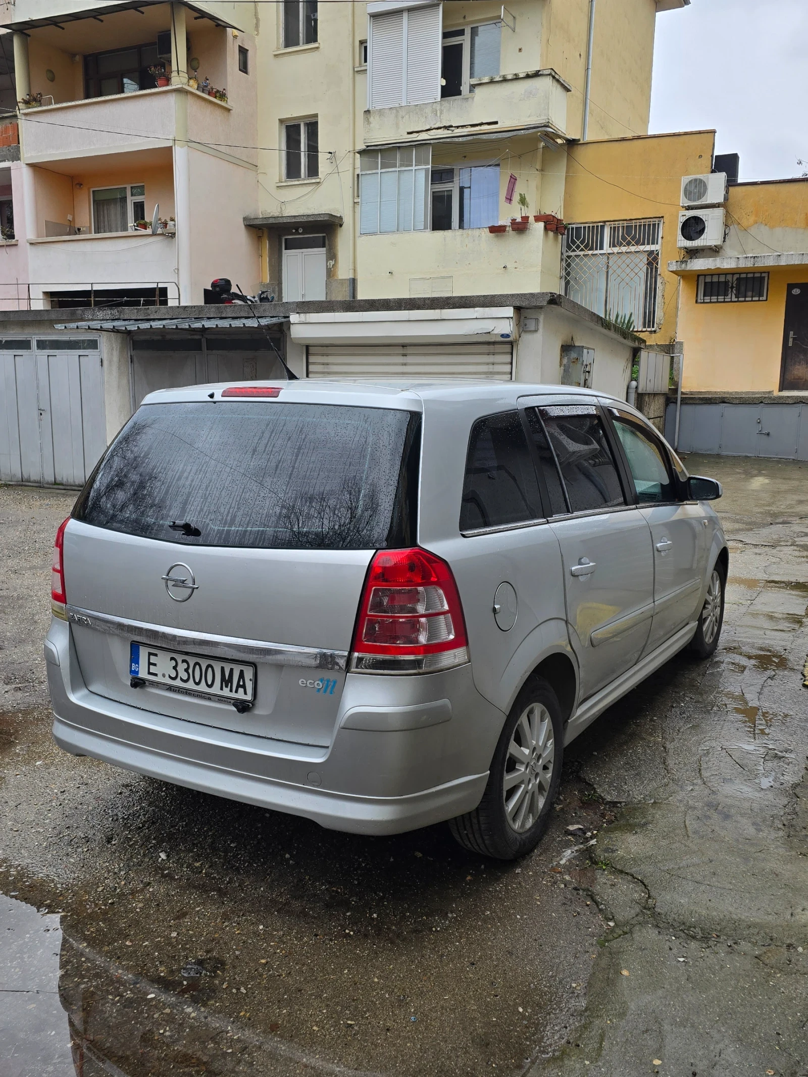 Opel Zafira  - изображение 8