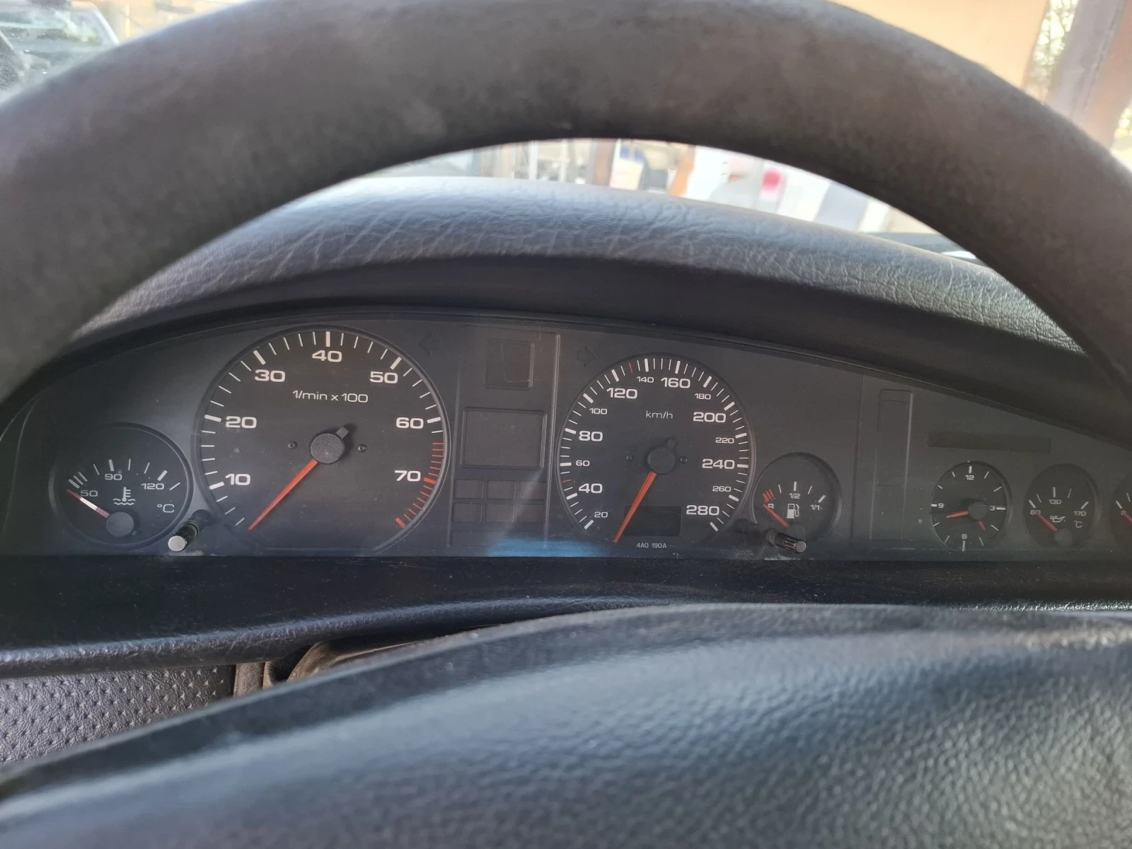 Audi A6 2.6 quattro , снимка 11 - Автомобили и джипове - 53816379