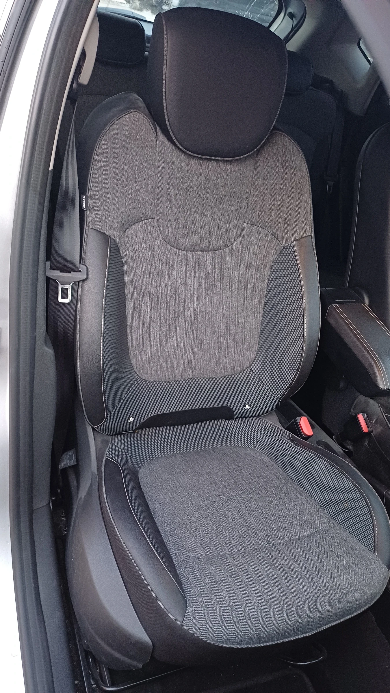 Renault Captur 1.3T Automatic 51000km, снимка 12 - Автомобили и джипове - 53878343