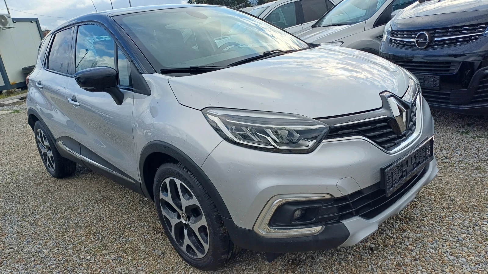 Renault Captur Automat 51000km ЛИЗИНГ, снимка 2 - Автомобили и джипове - 53878343