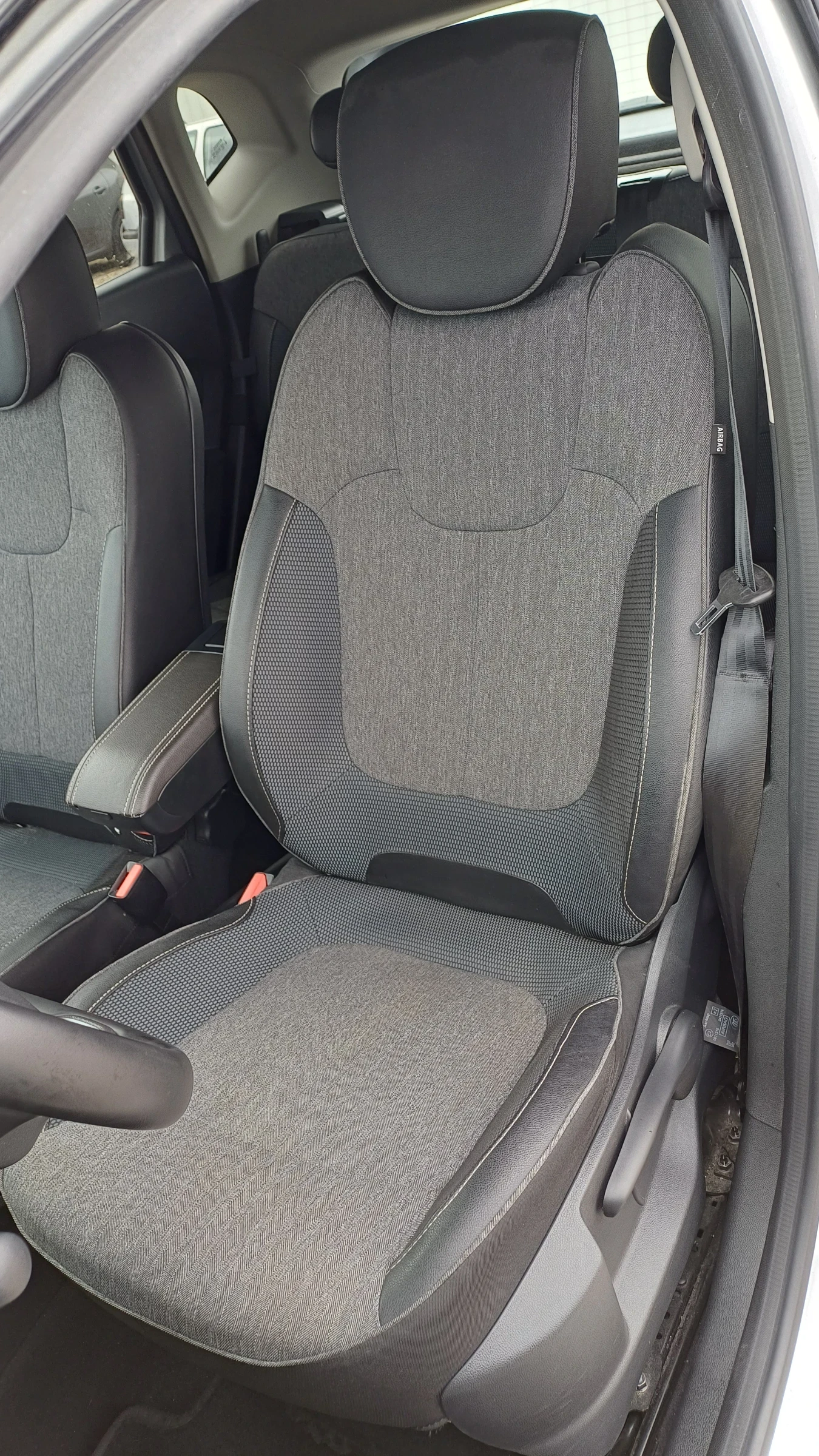 Renault Captur  Automatic 51000km, снимка 10 - Автомобили и джипове - 53878343