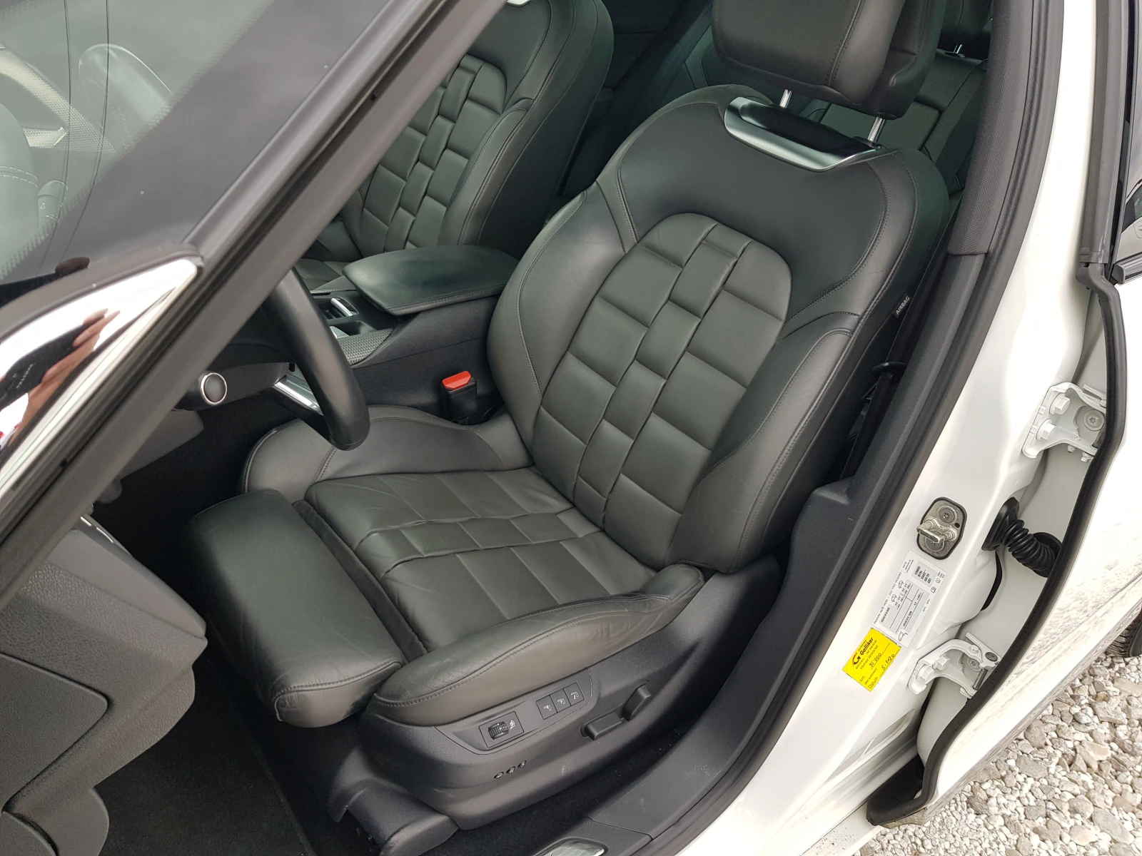 Citroen DS5 92 144 КМ !!! 1.6 БЕНЗИН КАТО НОВ, снимка 9 - Автомобили и джипове - 53915374