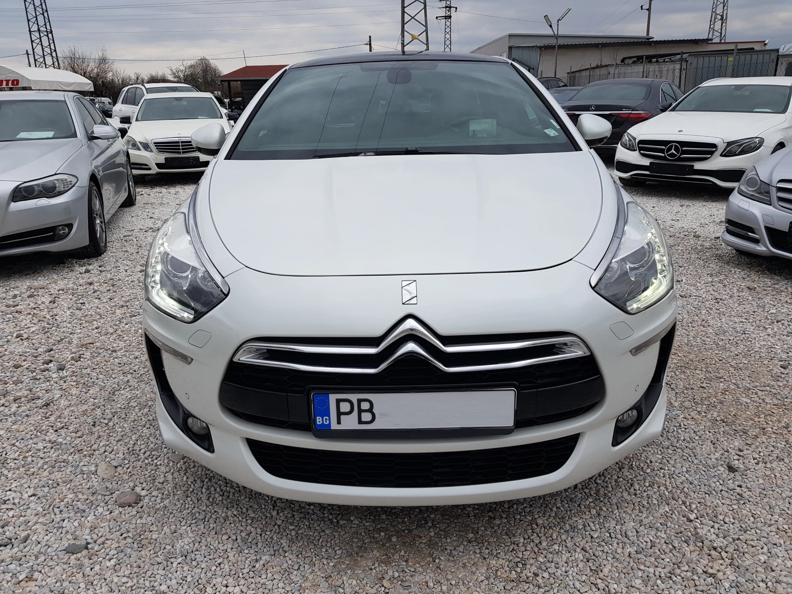 Citroen DS5 92 144 КМ !!! 1.6 БЕНЗИН КАТО НОВ, снимка 2 - Автомобили и джипове - 53915374