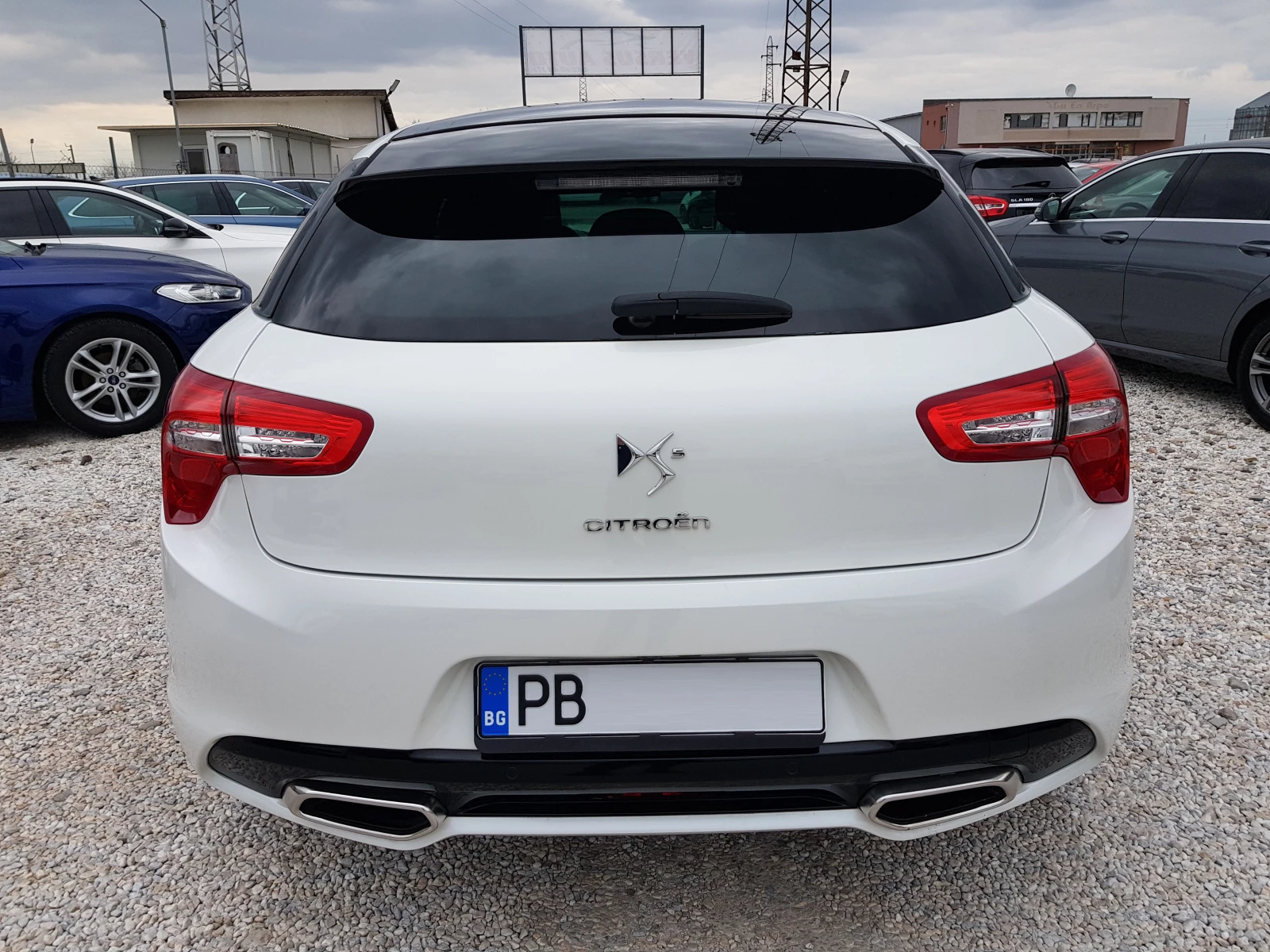 Citroen DS5 92 144 КМ !!! 1.6 БЕНЗИН КАТО НОВ, снимка 5 - Автомобили и джипове - 53915374