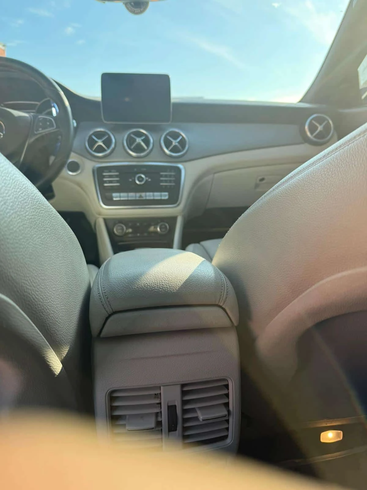 Mercedes-Benz CLA 250 4MATIC* ПОДГРЕВИ* ШИБИДАХ* ПАМЕТ* , снимка 16 - Автомобили и джипове - 54056138