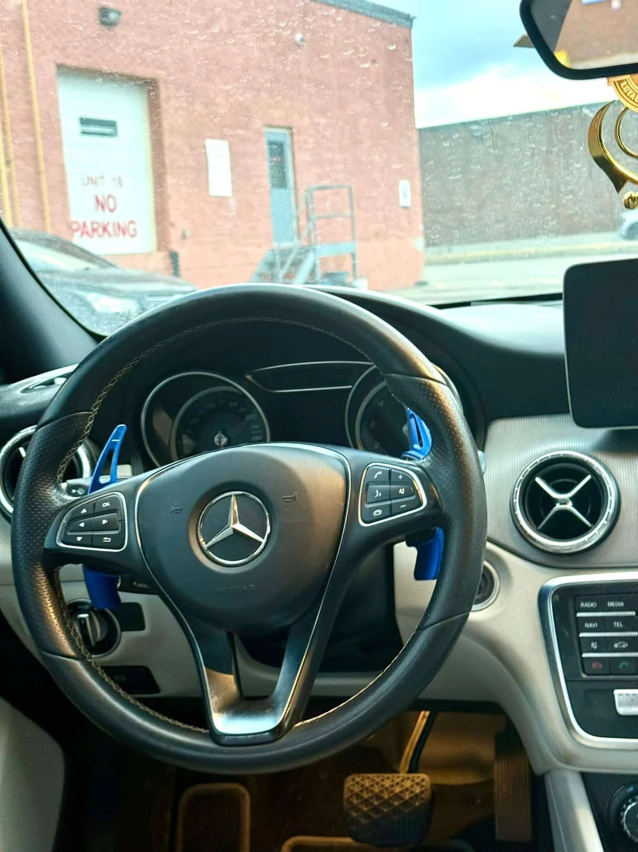 Mercedes-Benz CLA 250 4MATIC* ПОДГРЕВИ* ШИБИДАХ* ПАМЕТ* , снимка 9 - Автомобили и джипове - 54056138