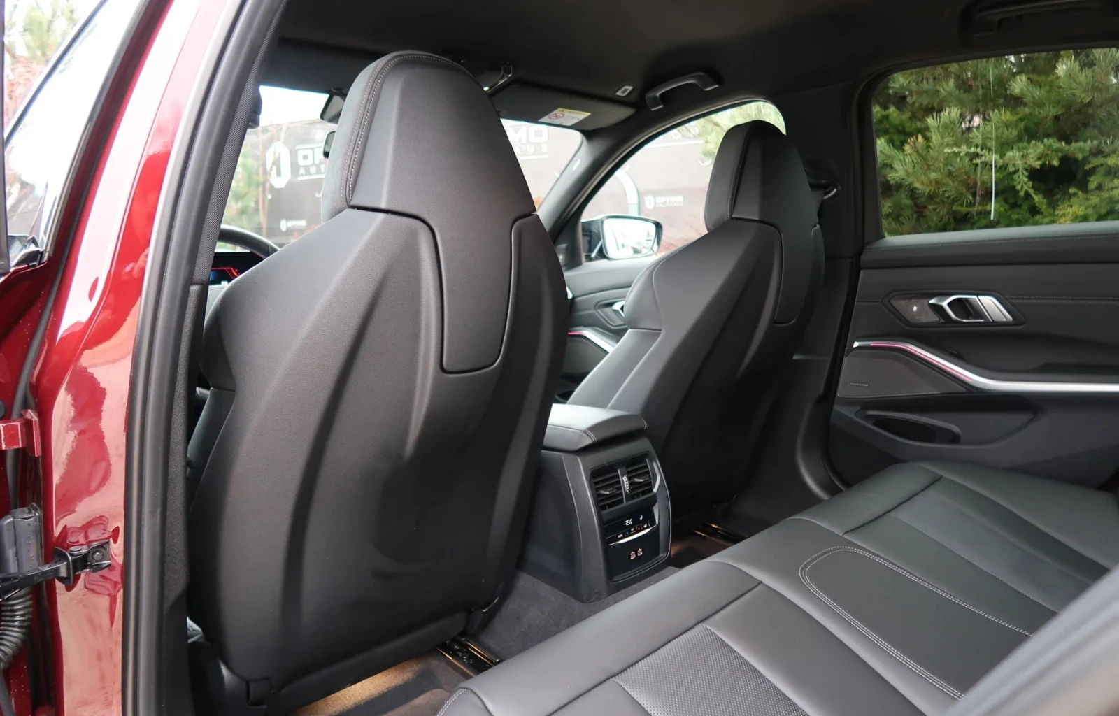 BMW M3 Competition xDrive, снимка 11 - Автомобили и джипове - 54077689