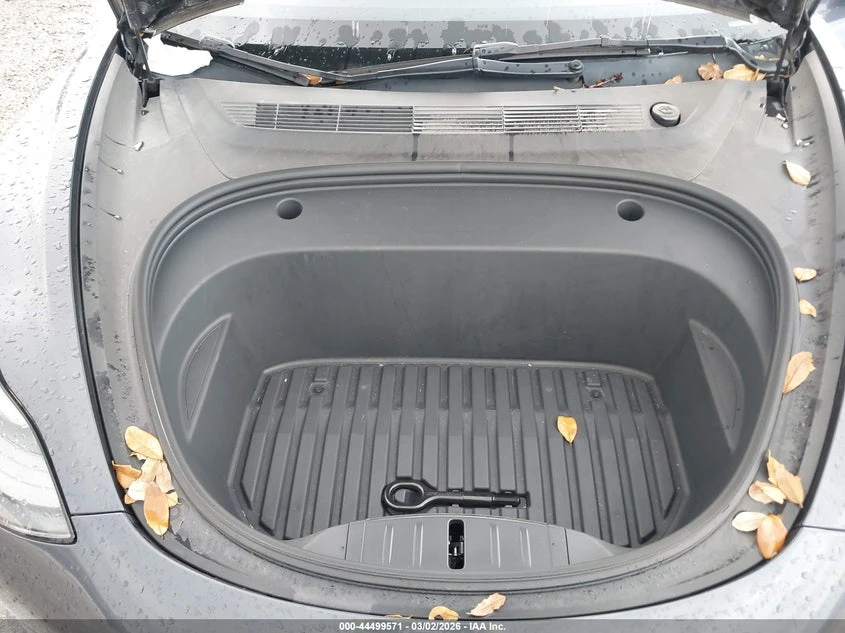 Tesla Model 3 Rear-Wheel Drive, снимка 10 - Автомобили и джипове - 54240682