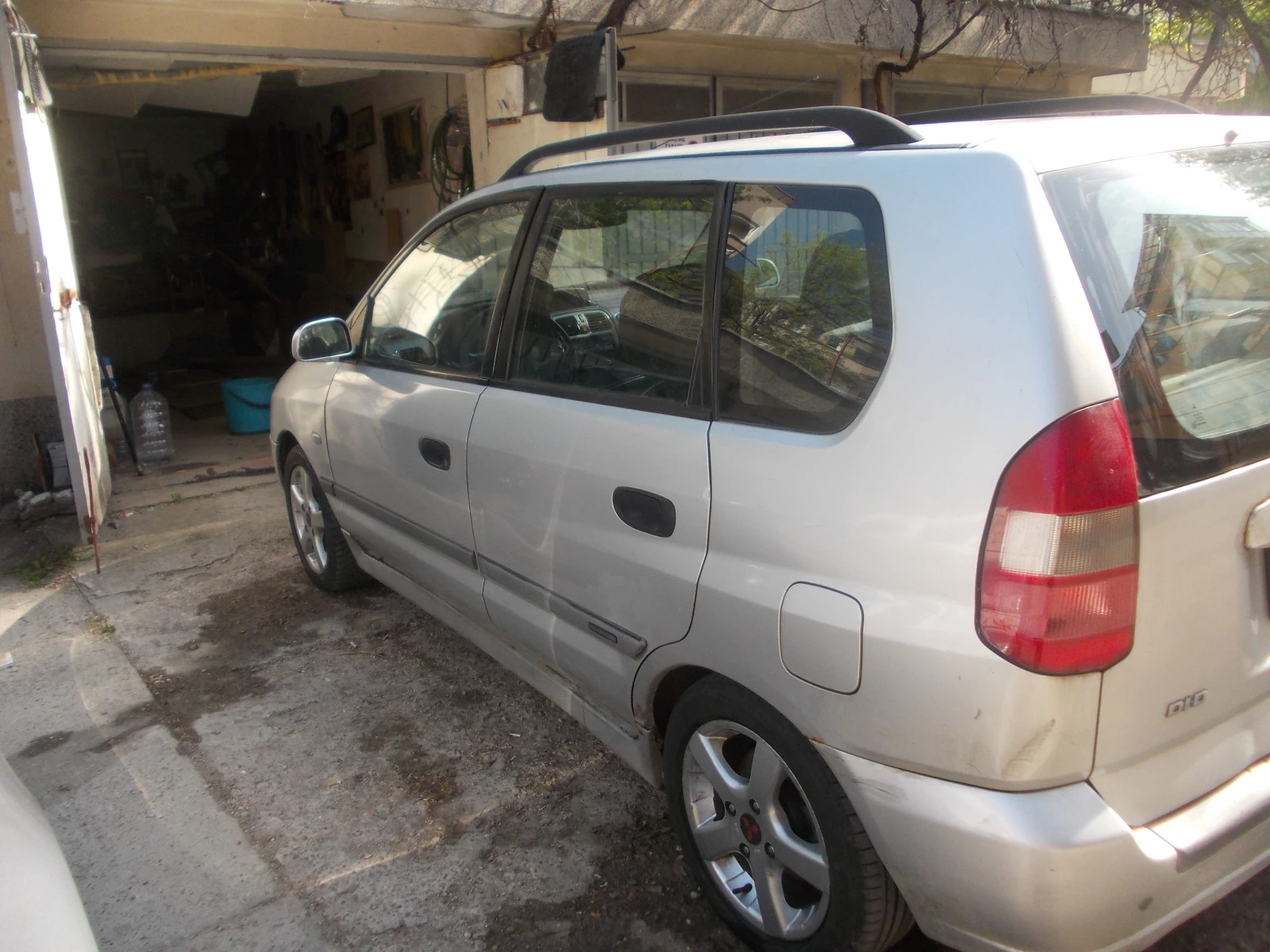 Mitsubishi Space star 1.9 DI-D, снимка 7 - Автомобили и джипове - 54262579