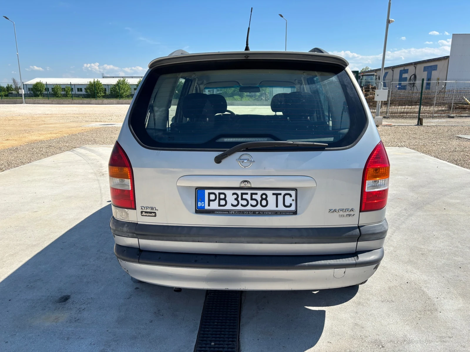 Opel Zafira 1.6 БЕНЗИН 7 МЕСТНА, снимка 6 - Автомобили и джипове - 54445341