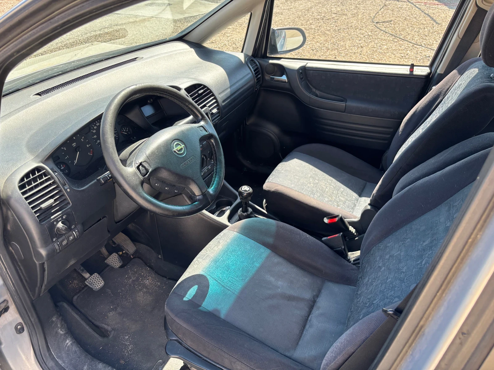 Opel Zafira 1.6 БЕНЗИН 7 МЕСТНА, снимка 8 - Автомобили и джипове - 54445341