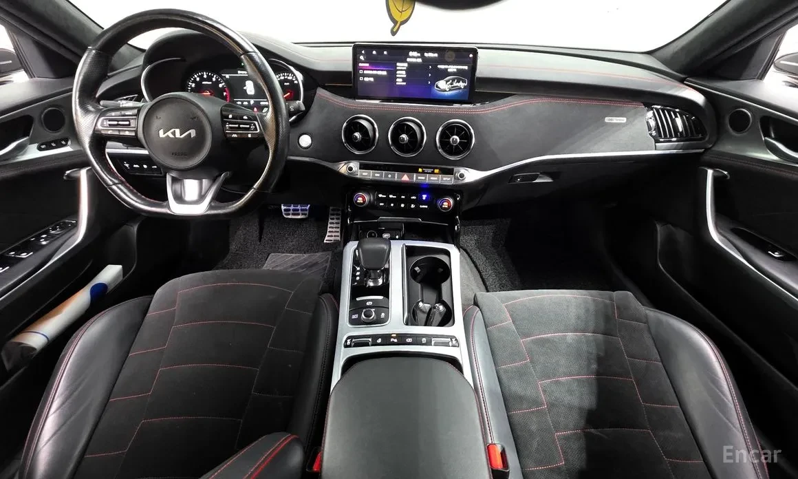 Kia Stinger 2.5 T-GDI * ПОДГ/ОБДУХ * ALCANTARA * , снимка 7 - Автомобили и джипове - 54485656