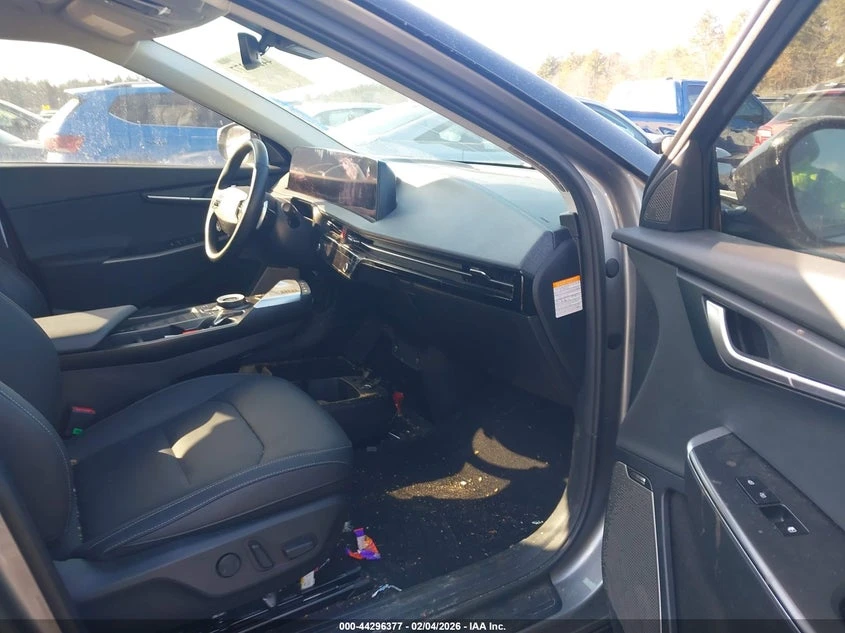 Kia EV6 Wind, снимка 5 - Автомобили и джипове - 55004664