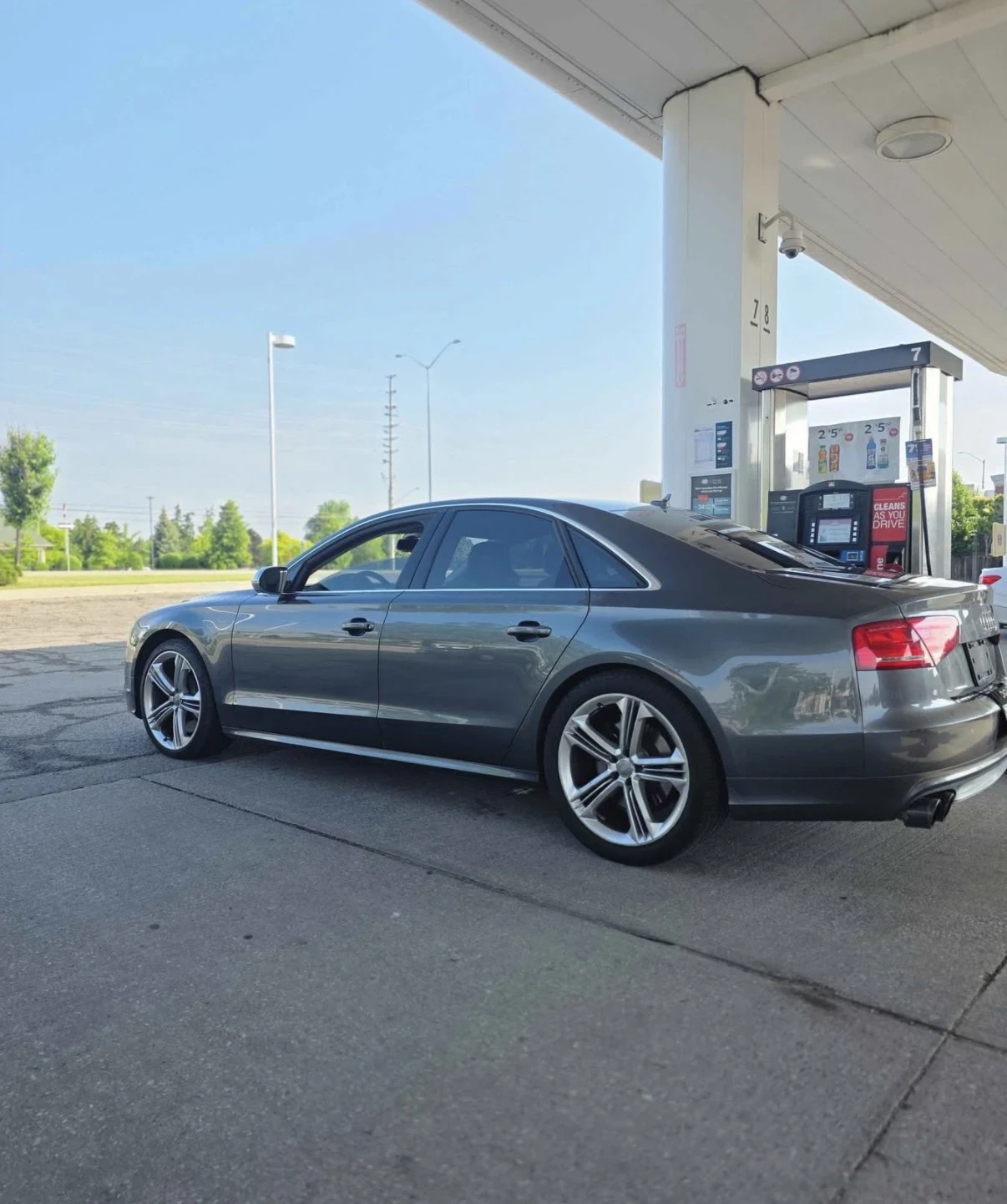 Audi S8 4.0Т * ВАКУМ * ОБДУХВАНЕ * МАСАЖ * CARFAX * , снимка 3 - Автомобили и джипове - 55062527