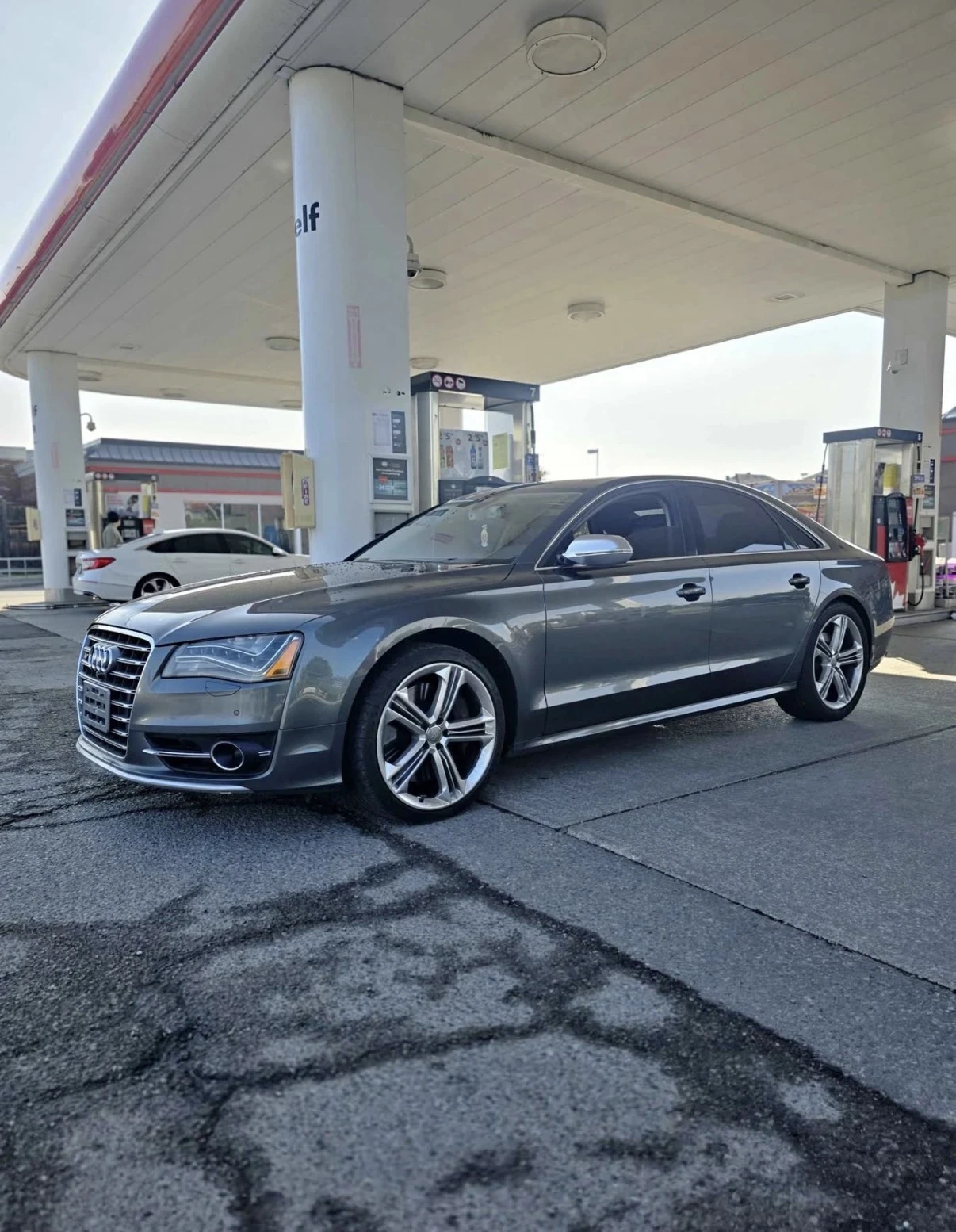Audi S8 4.0Т * ВАКУМ * ОБДУХВАНЕ * МАСАЖ * CARFAX * 