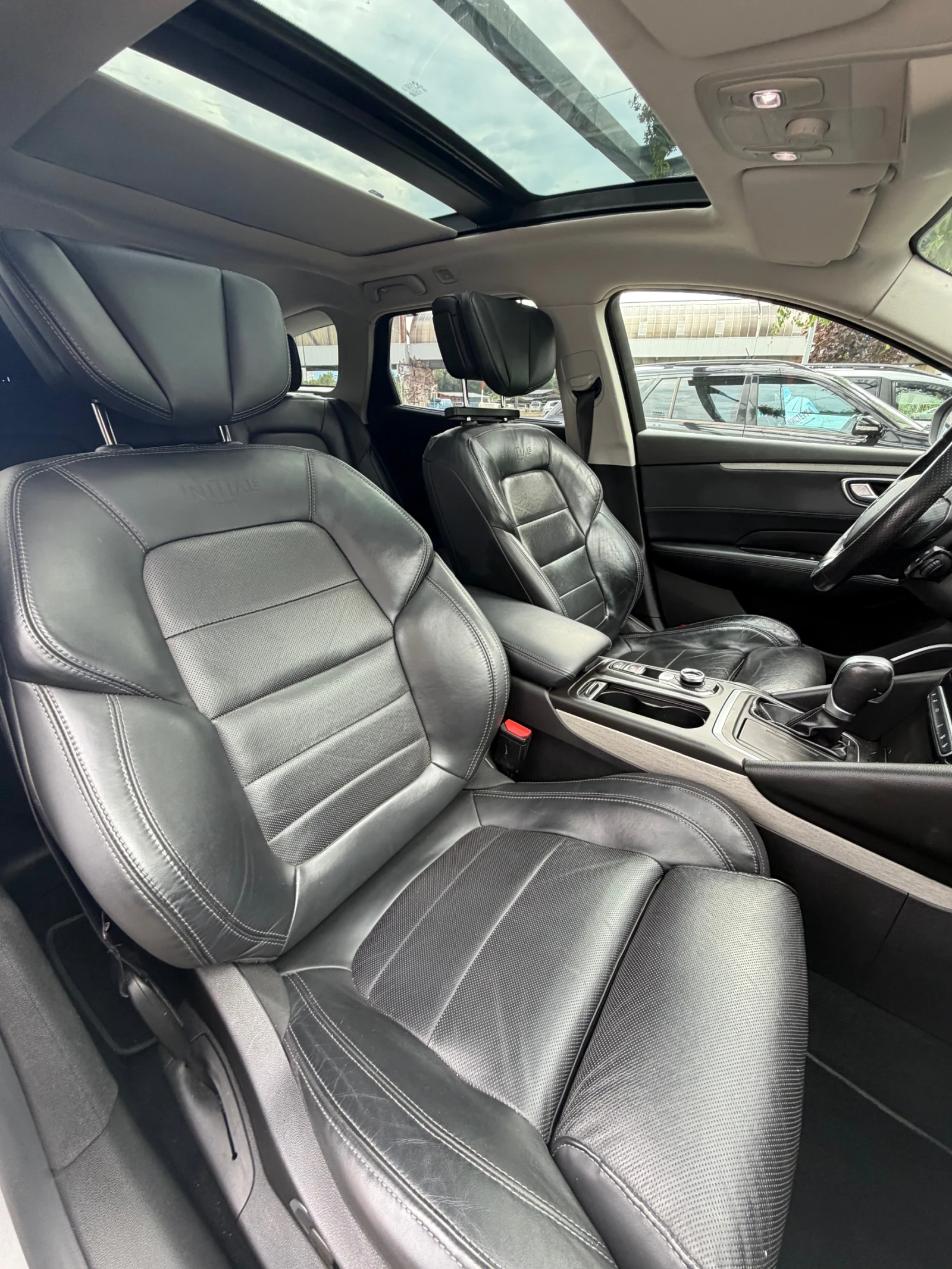Renault Talisman 4x4 Swiss Full Options , снимка 11 - Автомобили и джипове - 55235402
