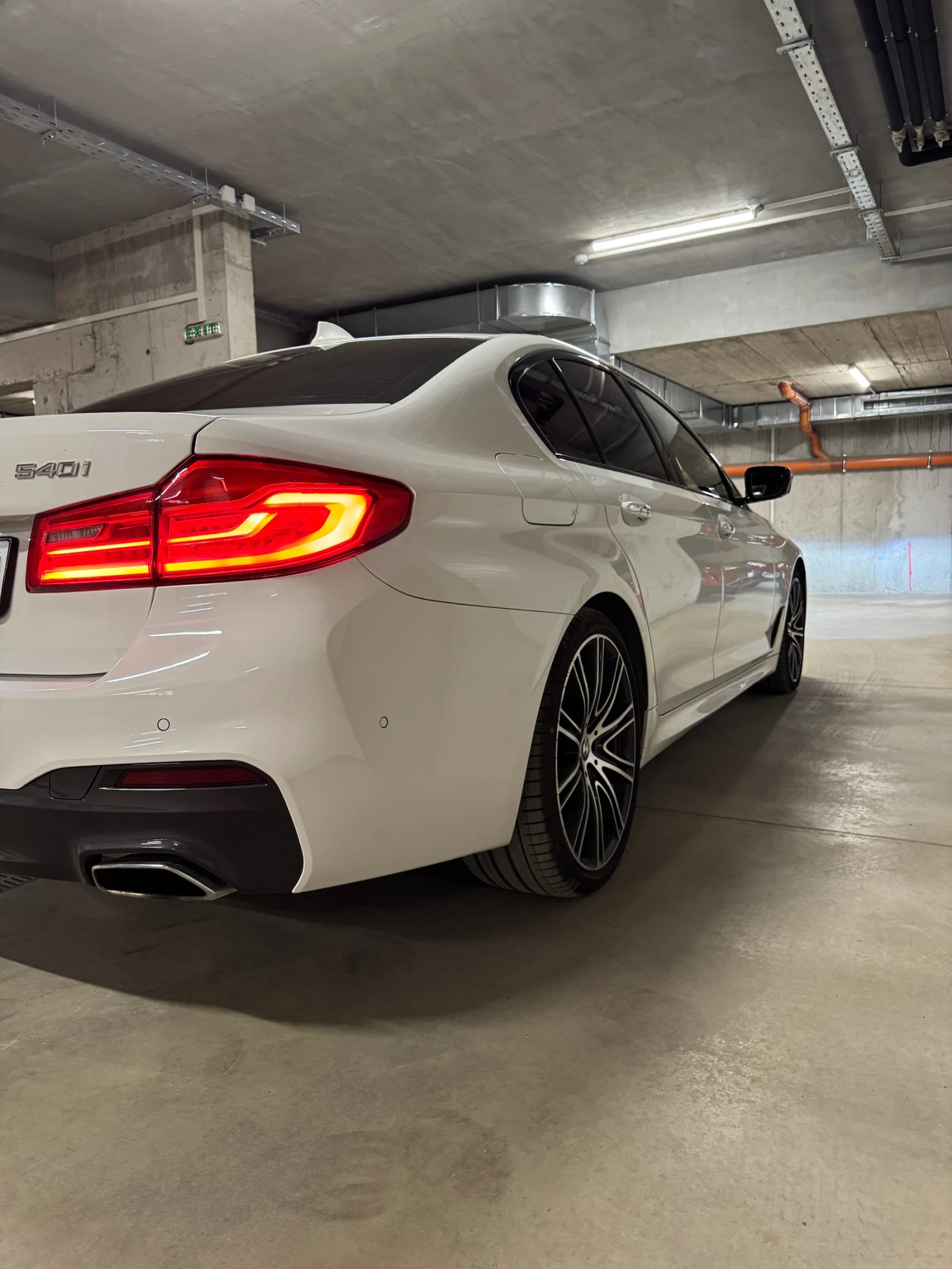 BMW 540, снимка 17 - Автомобили и джипове - 55835960