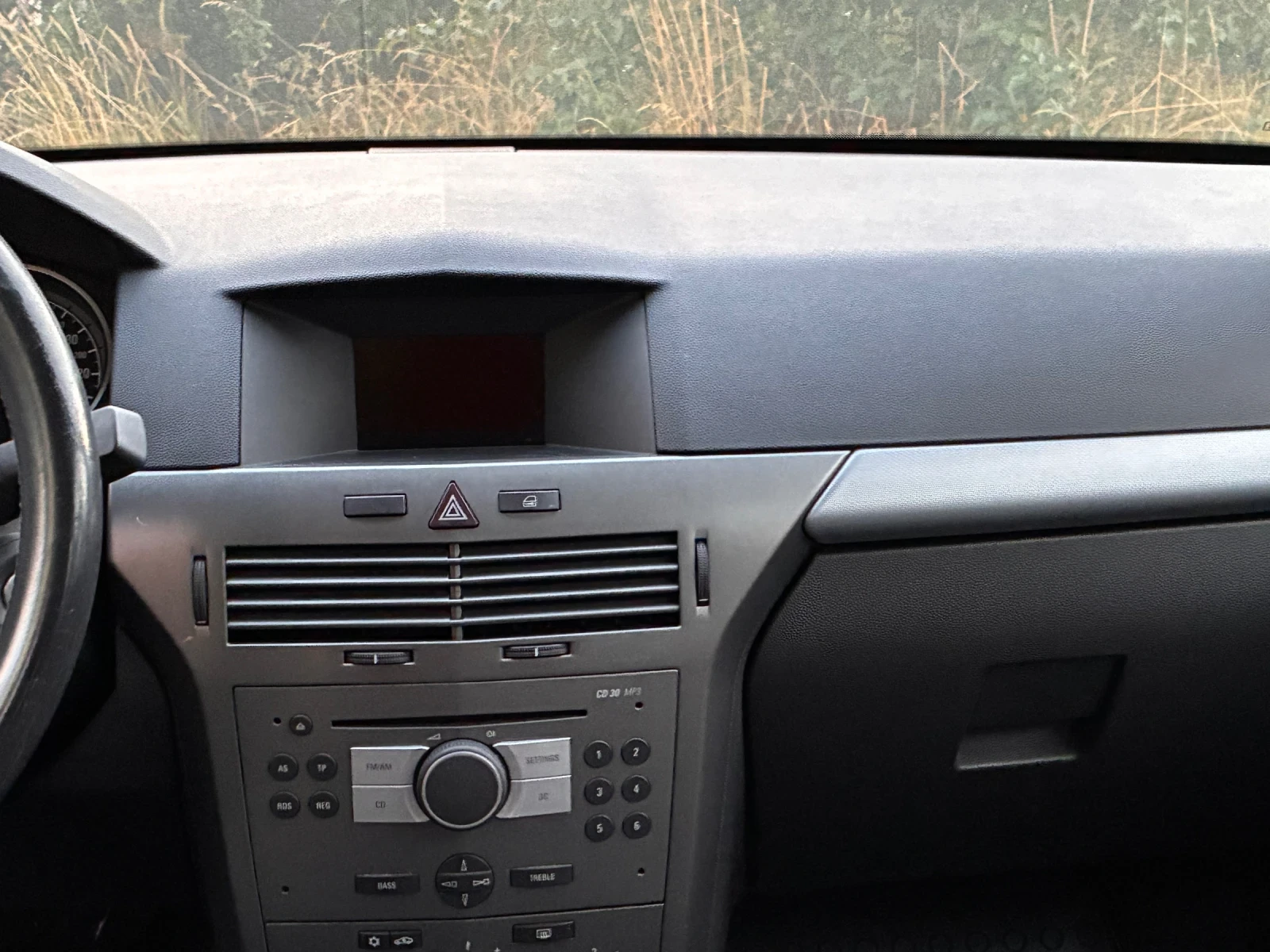 Opel Astra 1.6 16V Twinport, снимка 10 - Автомобили и джипове - 56026051