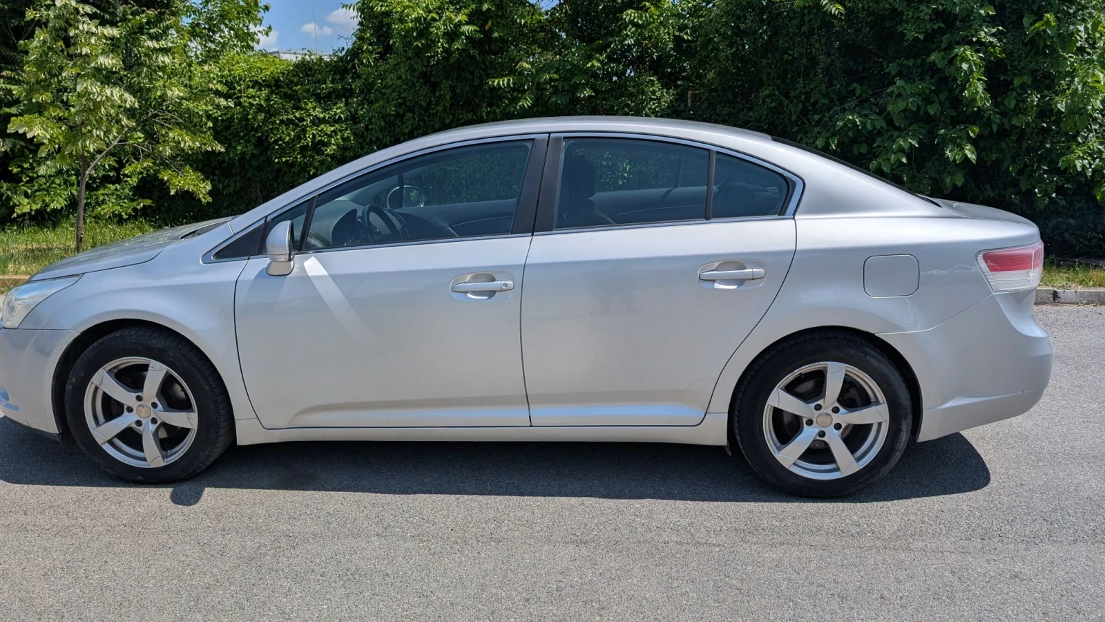 Toyota Avensis Т27, снимка 3 - Автомобили и джипове - 56238462