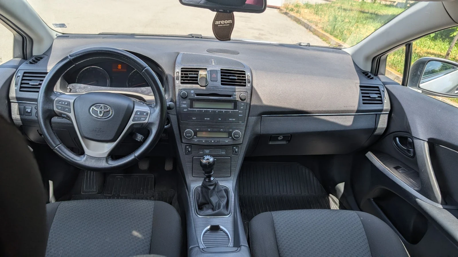 Toyota Avensis Т27, снимка 7 - Автомобили и джипове - 56238462
