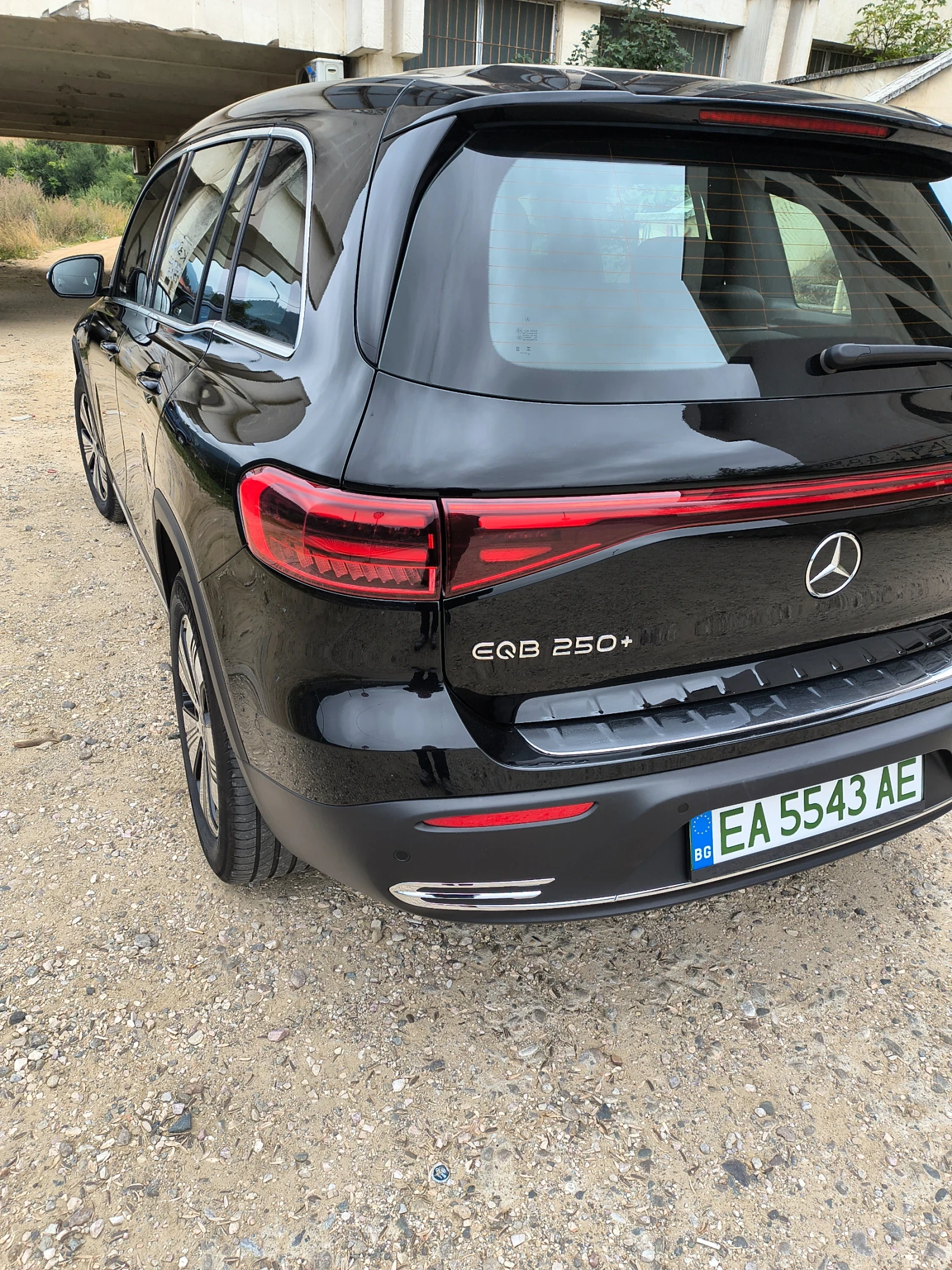 Mercedes-Benz EQB 250+ 74кв. 100%СОН, снимка 4 - Автомобили и джипове - 56243358
