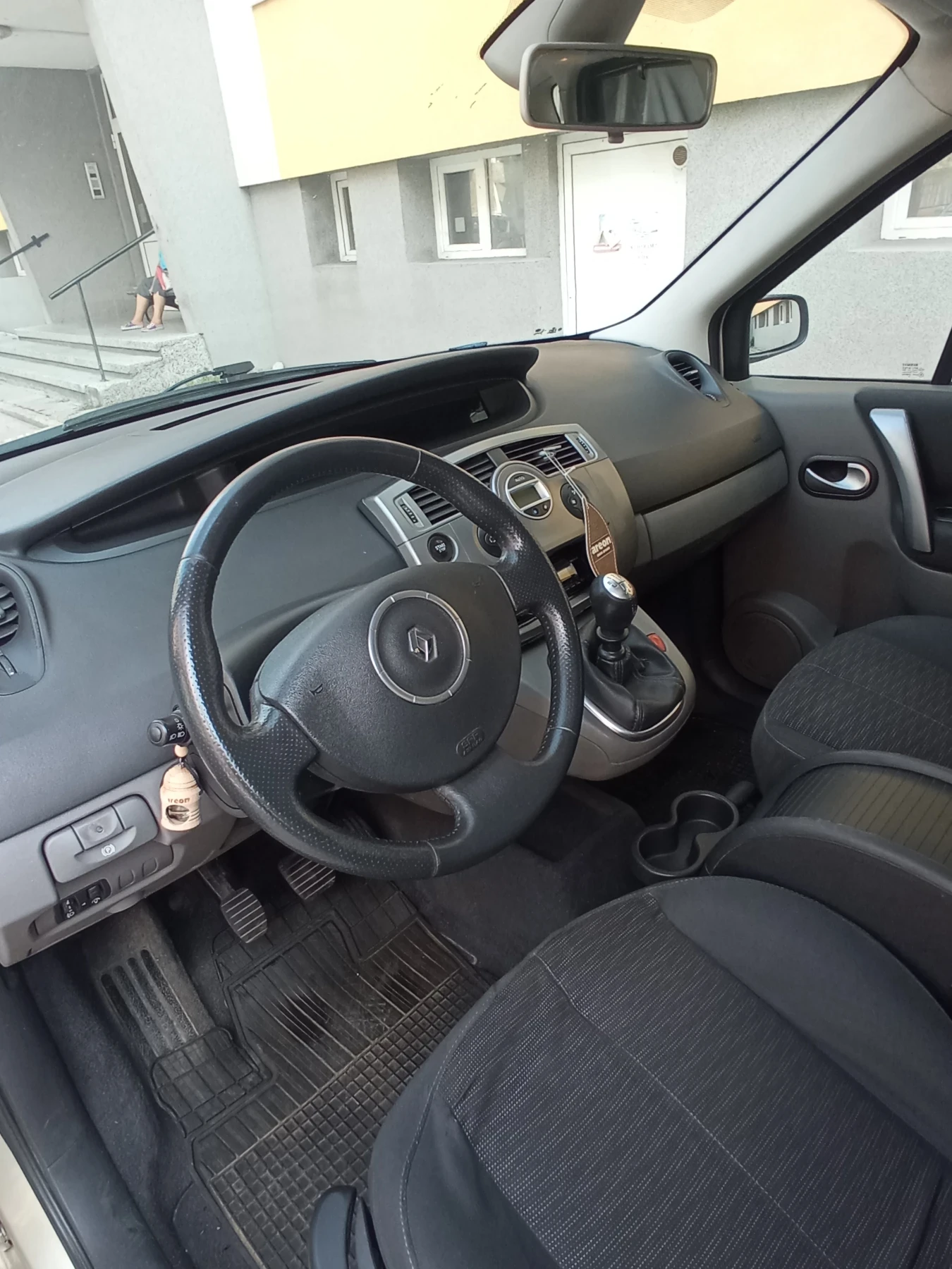 Renault Scenic ���� �������� 6/100 | Mobile.bg � ����������� 4