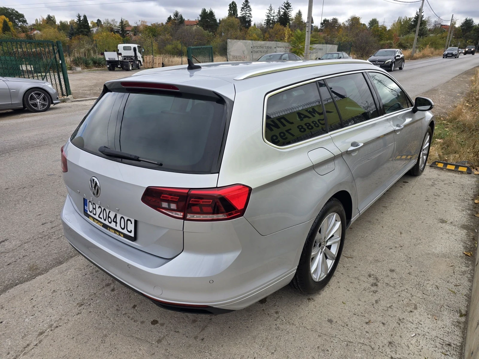 VW Passat 2.0TDI AUTOMAT, снимка 4 - Автомобили и джипове - 56701016