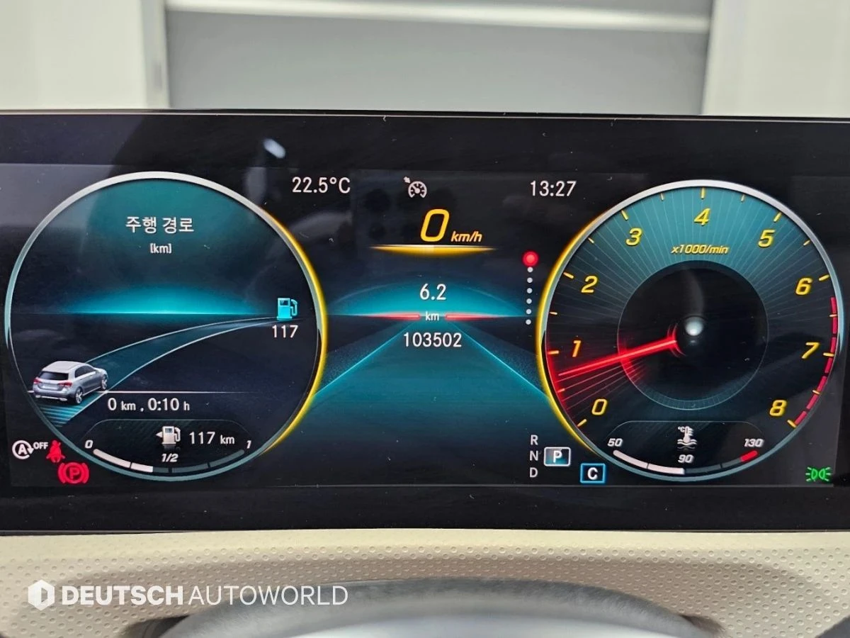 Mercedes-Benz A 220, снимка 6 - Автомобили и джипове - 56711890