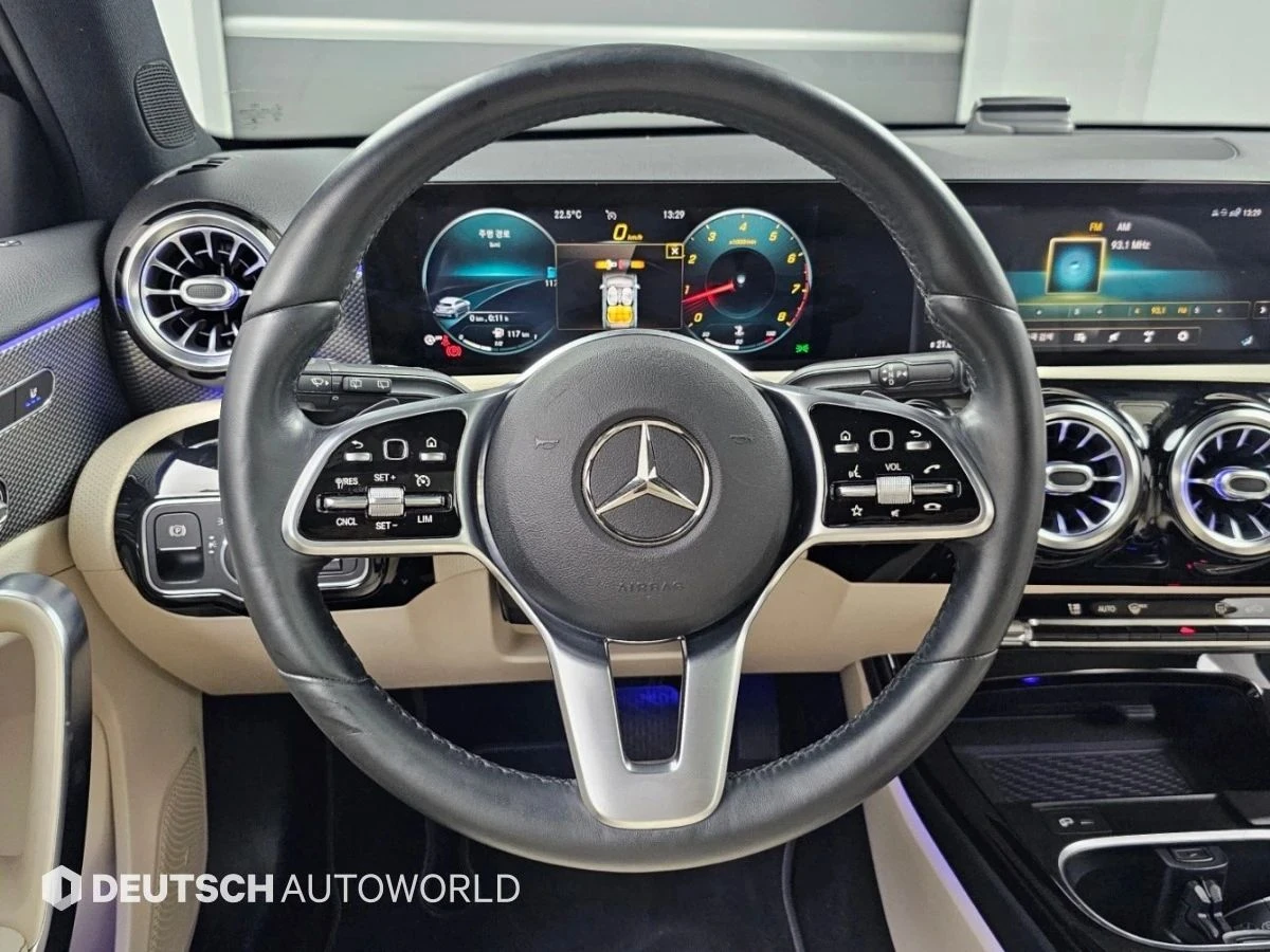 Mercedes-Benz A 220, снимка 9 - Автомобили и джипове - 56711890