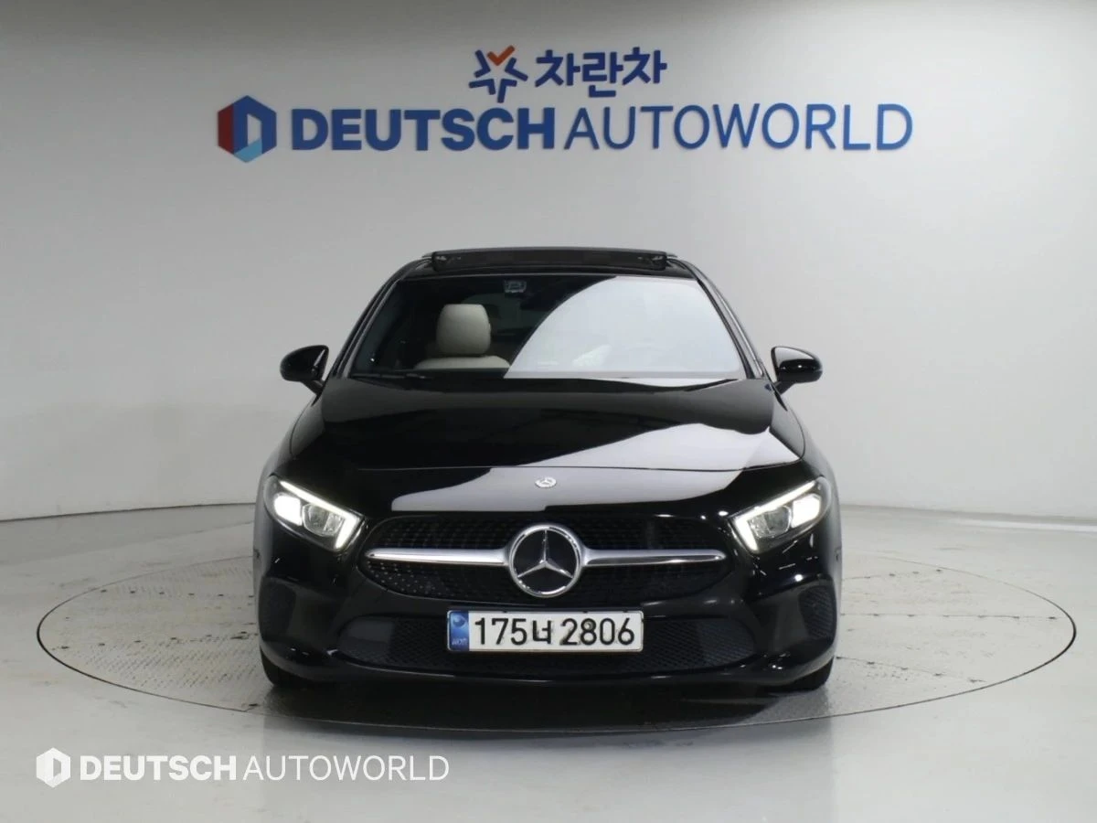 Mercedes-Benz A 220