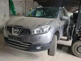 Nissan Qashqai 1.6dci 130к.с//4х4, снимка 2