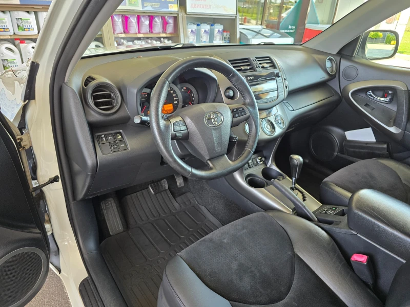 Toyota Rav4 2.0i 4&#215;4 Швейцария!!Топ!!, снимка 8 - Автомобили и джипове - 46816511