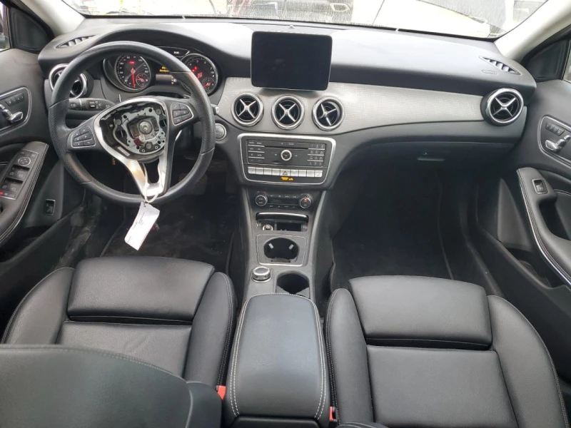 Mercedes-Benz GLA 250, снимка 8 - Автомобили и джипове - 47919546