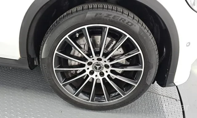 Mercedes-Benz GLC 300 COUPE * AMG LINE * 360 * HEAD UP * ПАНОРАМА * , снимка 5 - Автомобили и джипове - 56170148