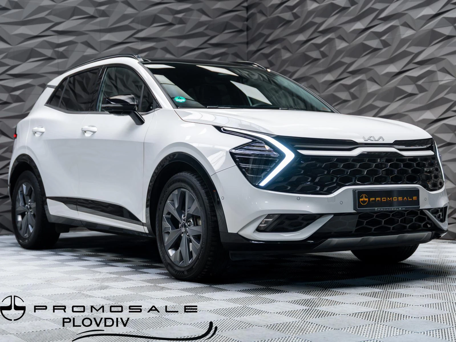 Kia Sportage 1.6 T-GDi* GT Line* 360 Cam* Pano* Обдухв* , снимка 1