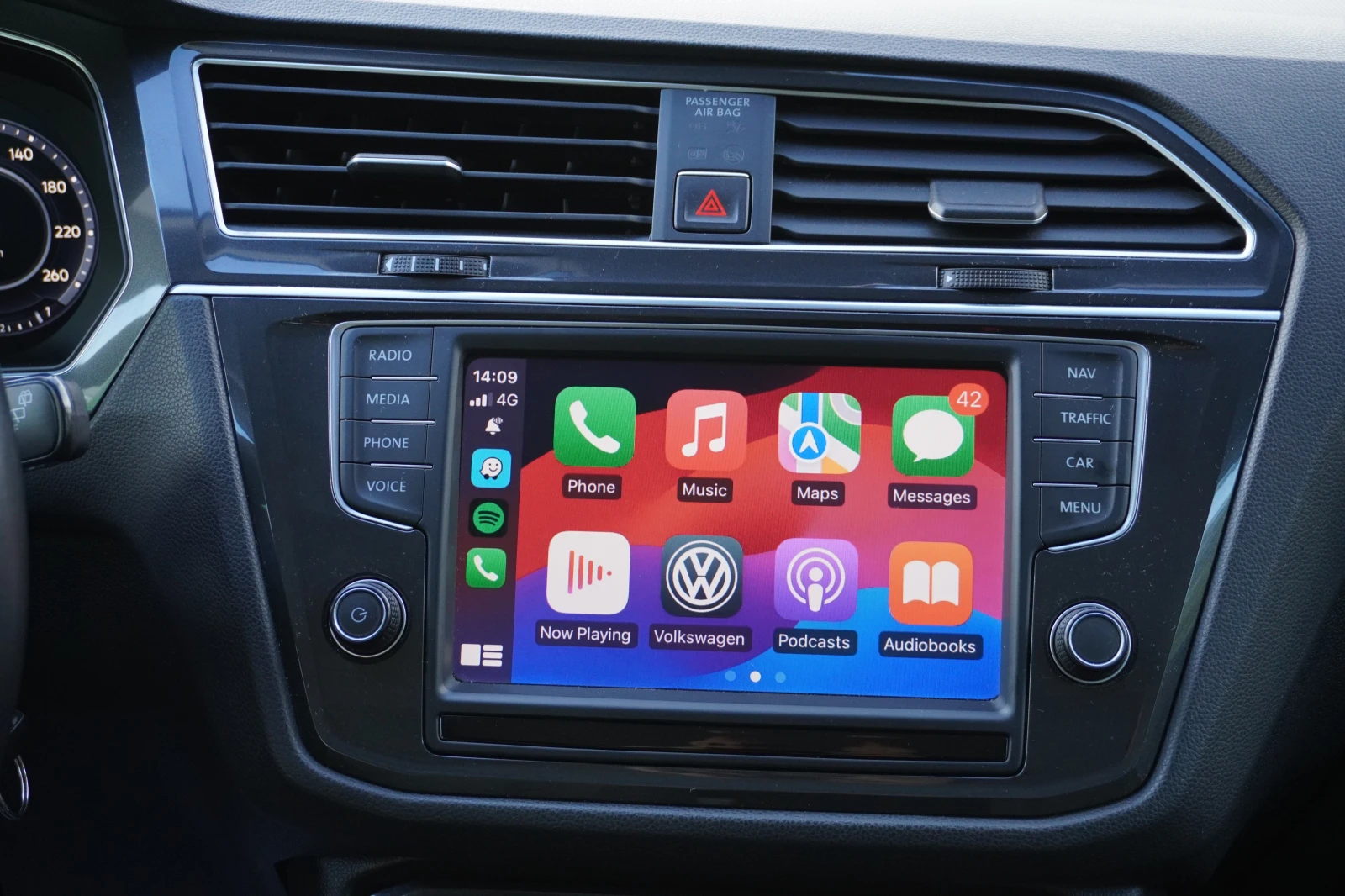 VW Tiguan 2.0TDI DSG 4MOTION, VIRTUAL COCKPIT-LASER LED, PAN | Mobile.bg   12