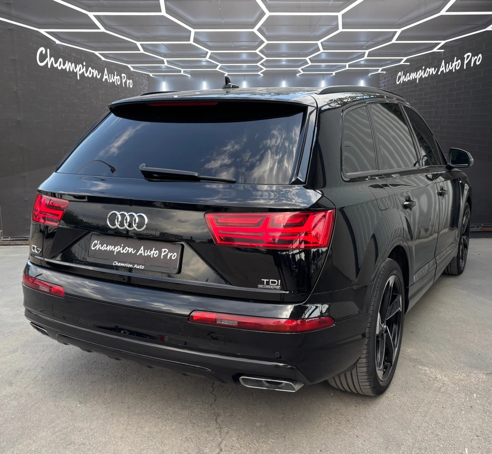 Audi Q7 3.0 TDI S-Line  - изображение 6