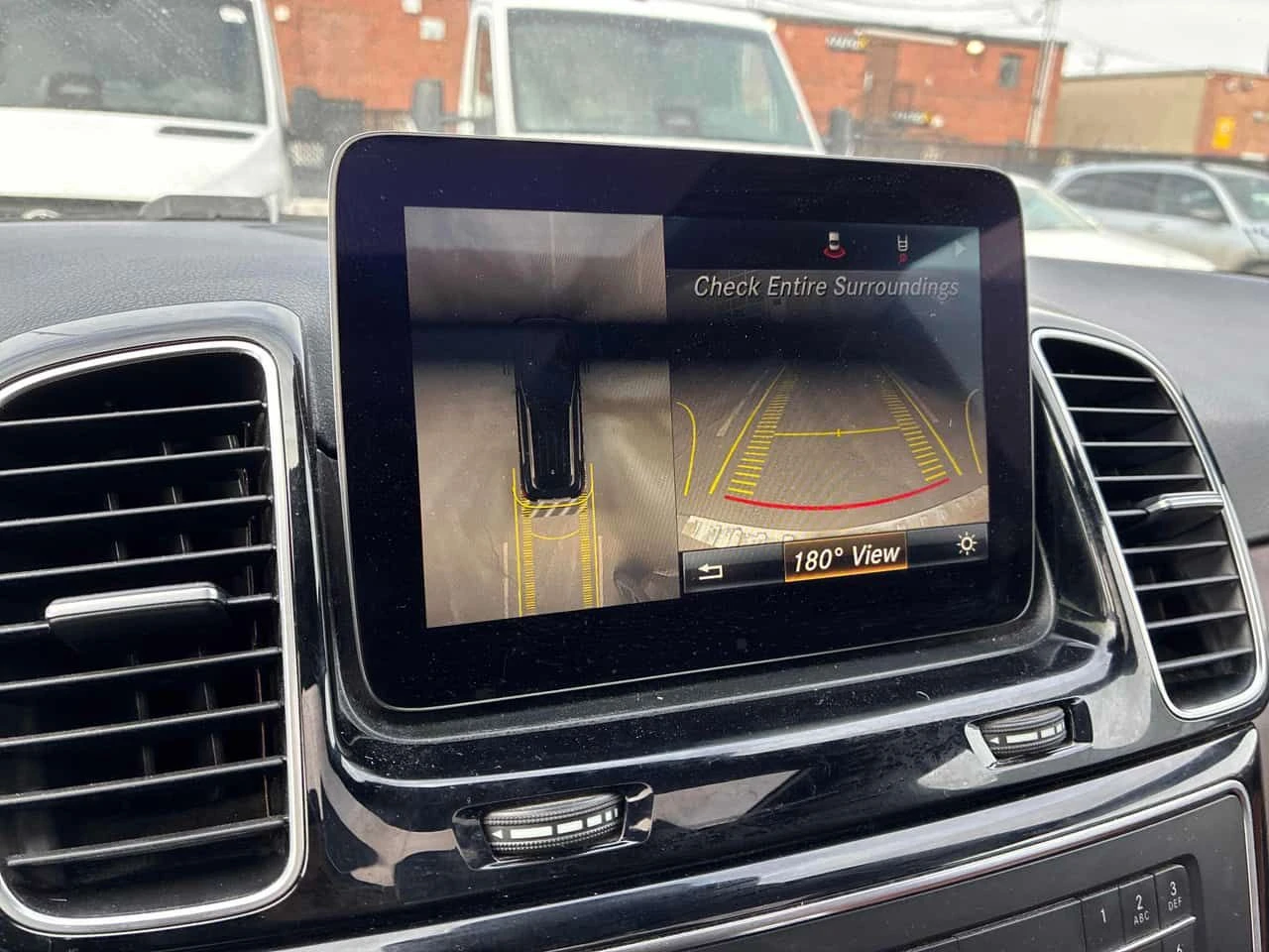 Mercedes-Benz GLE 350 * 4MATIC* ОБДУХВАНЕ* 360КАМЕРИ* ПАНО* + ГУМИ, снимка 15 - Автомобили и джипове - 53738854