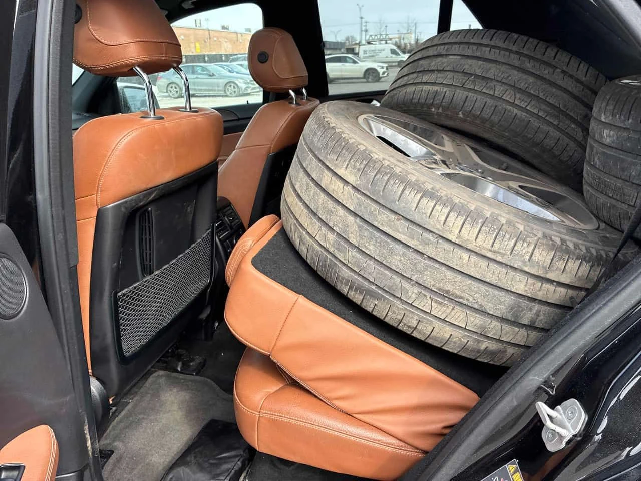 Mercedes-Benz GLE 350 * 4MATIC* ОБДУХВАНЕ* 360КАМЕРИ* ПАНО* + ГУМИ, снимка 12 - Автомобили и джипове - 53738854