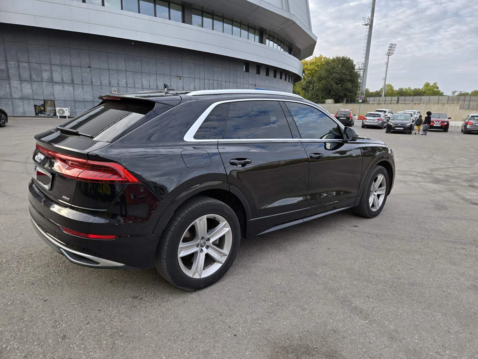 Audi Q8 Premium + , снимка 4 - Автомобили и джипове - 53872425