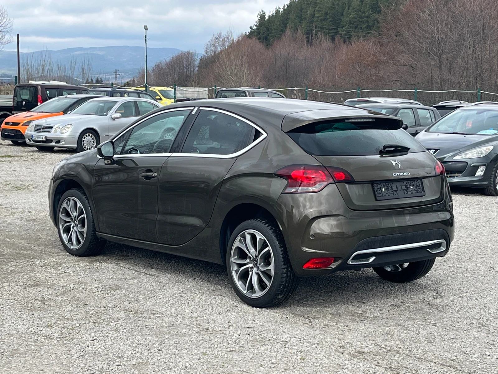 DS DS 4 Crossback 1.6 benzin, снимка 4 - Автомобили и джипове - 53934278