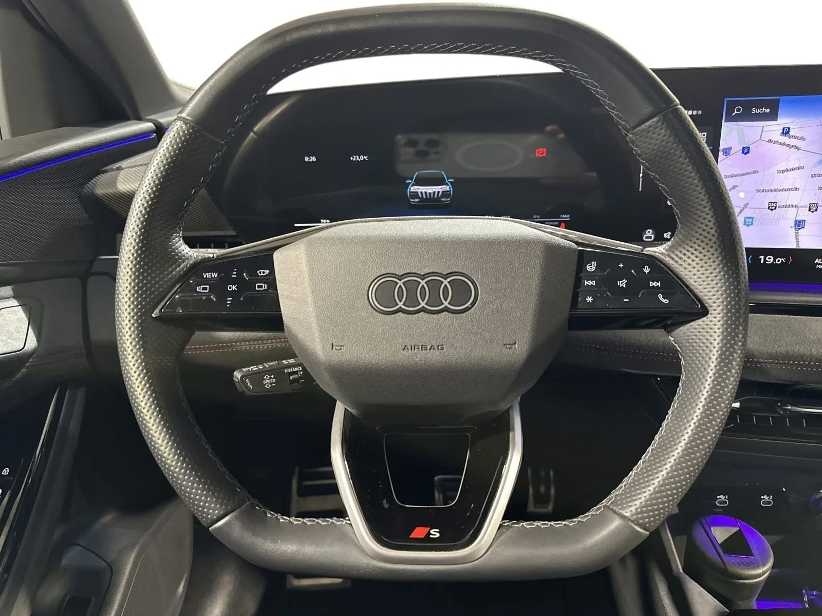 Audi Q6 Full S-Line Matrix DISTR PANO AIR 360 HUD Winter P, снимка 8 - Автомобили и джипове - 55715628