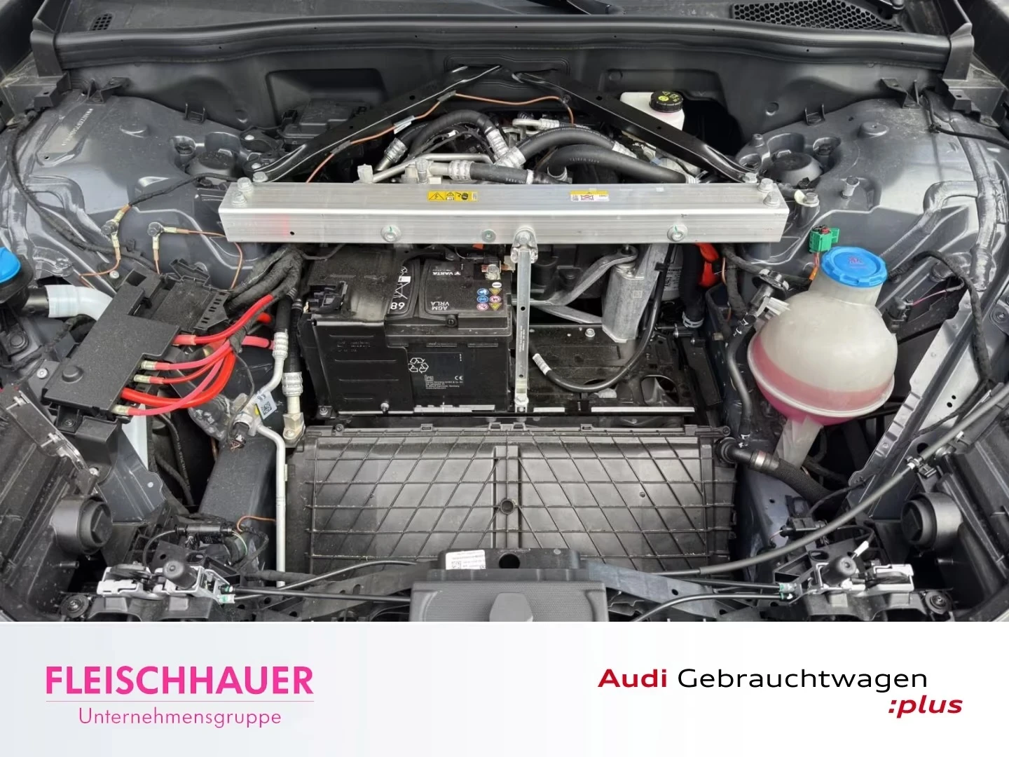 Audi Q6 E-tron Matrix DIST 360* TECH+ Winter Package+ , снимка 17 - Автомобили и джипове - 54096873