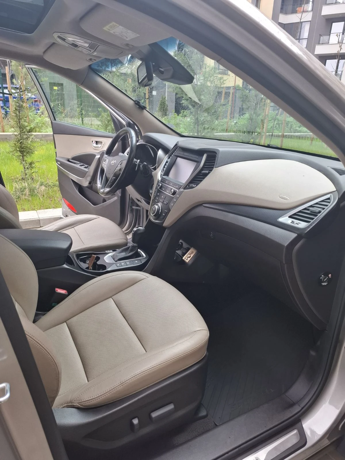 Hyundai Santa fe 7 МЕСТЕН; 4х4; FACE-LIFT; 2.2 CRDI, ЗАКУПЕН ОТ БЪЛ, снимка 8 - Автомобили и джипове - 54230932