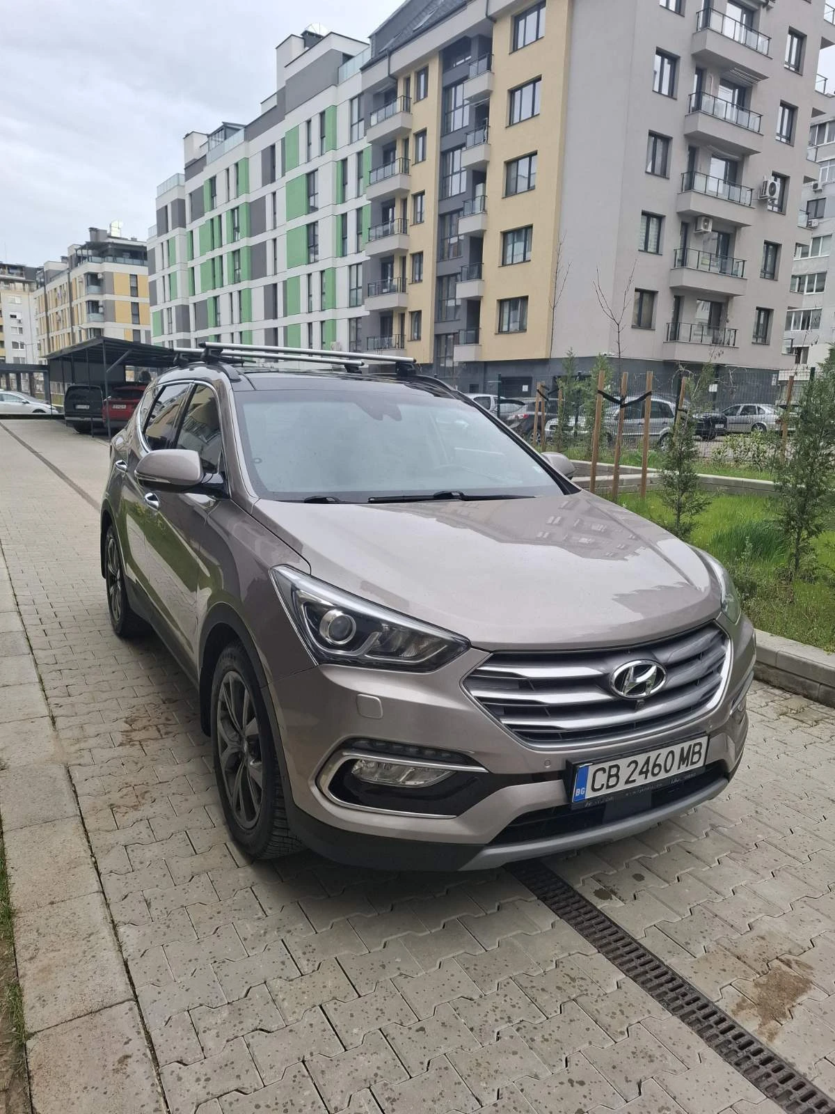 Hyundai Santa fe 7 МЕСТЕН; 4х4; FACE-LIFT; 2.2 CRDI, ЗАКУПЕН ОТ БЪЛ, снимка 4 - Автомобили и джипове - 54230932